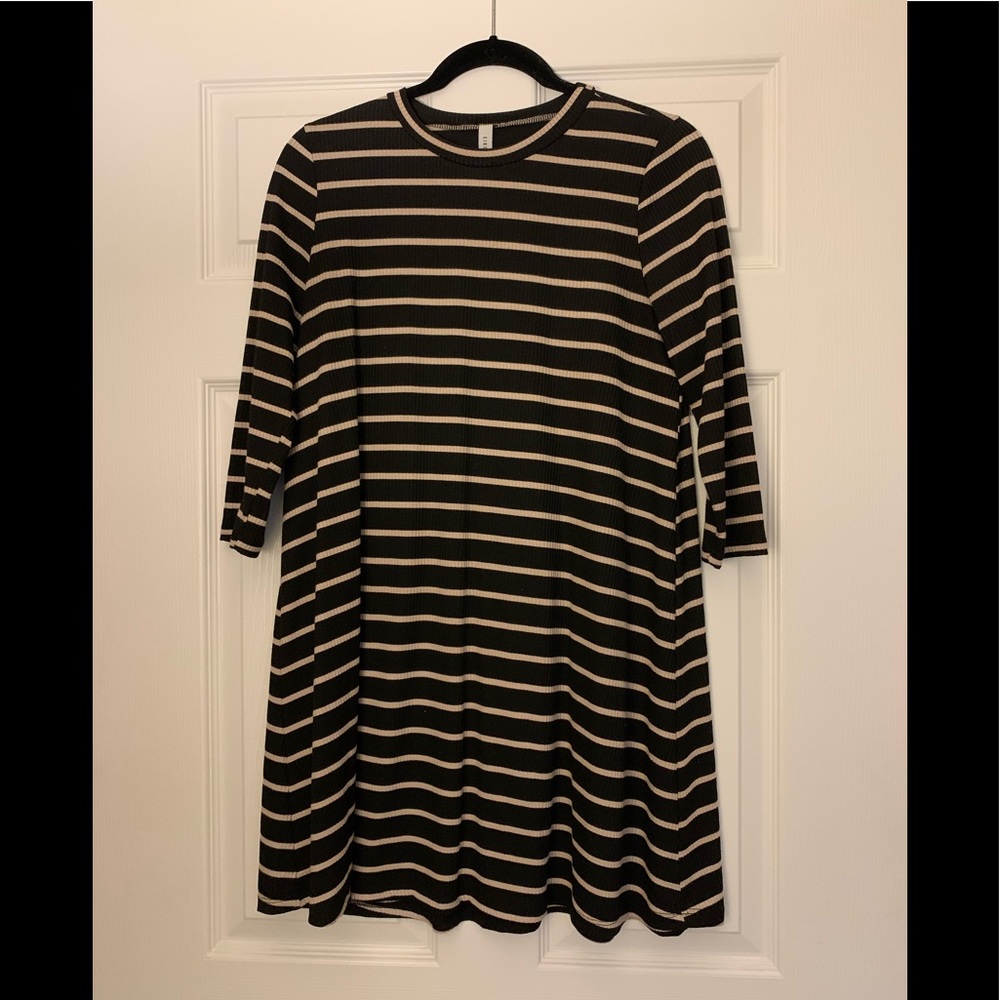 Eikosi Black and White Striped Dress - Size M